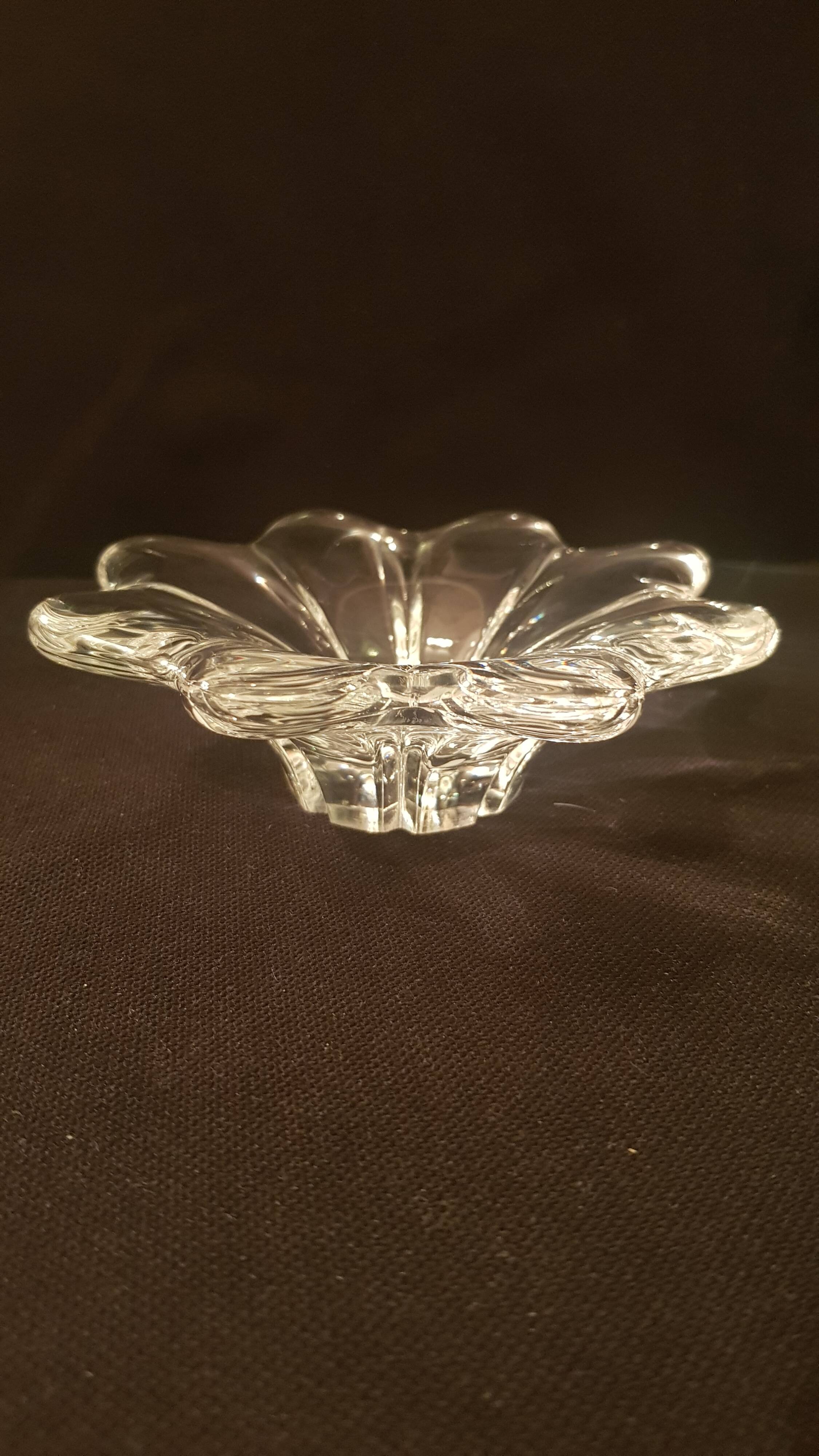 Flower-shaped catchall, Sèvres crystal