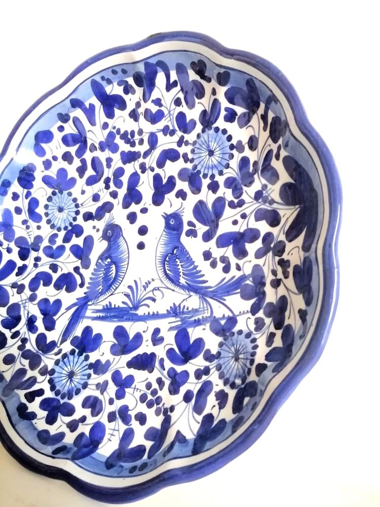Earthenware bird dish from Deruta, Italy