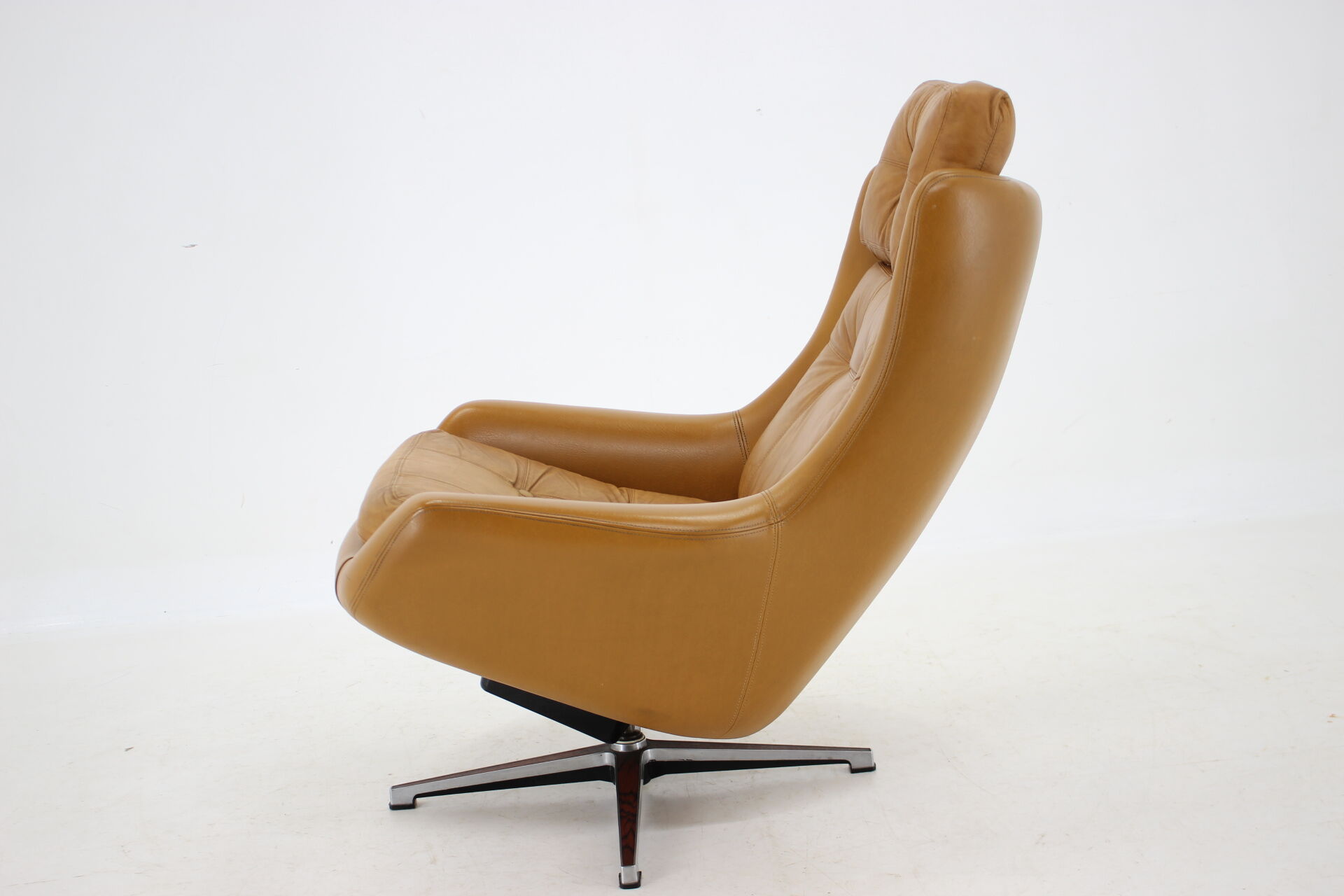 PEEM Adjustable Armchair 70s