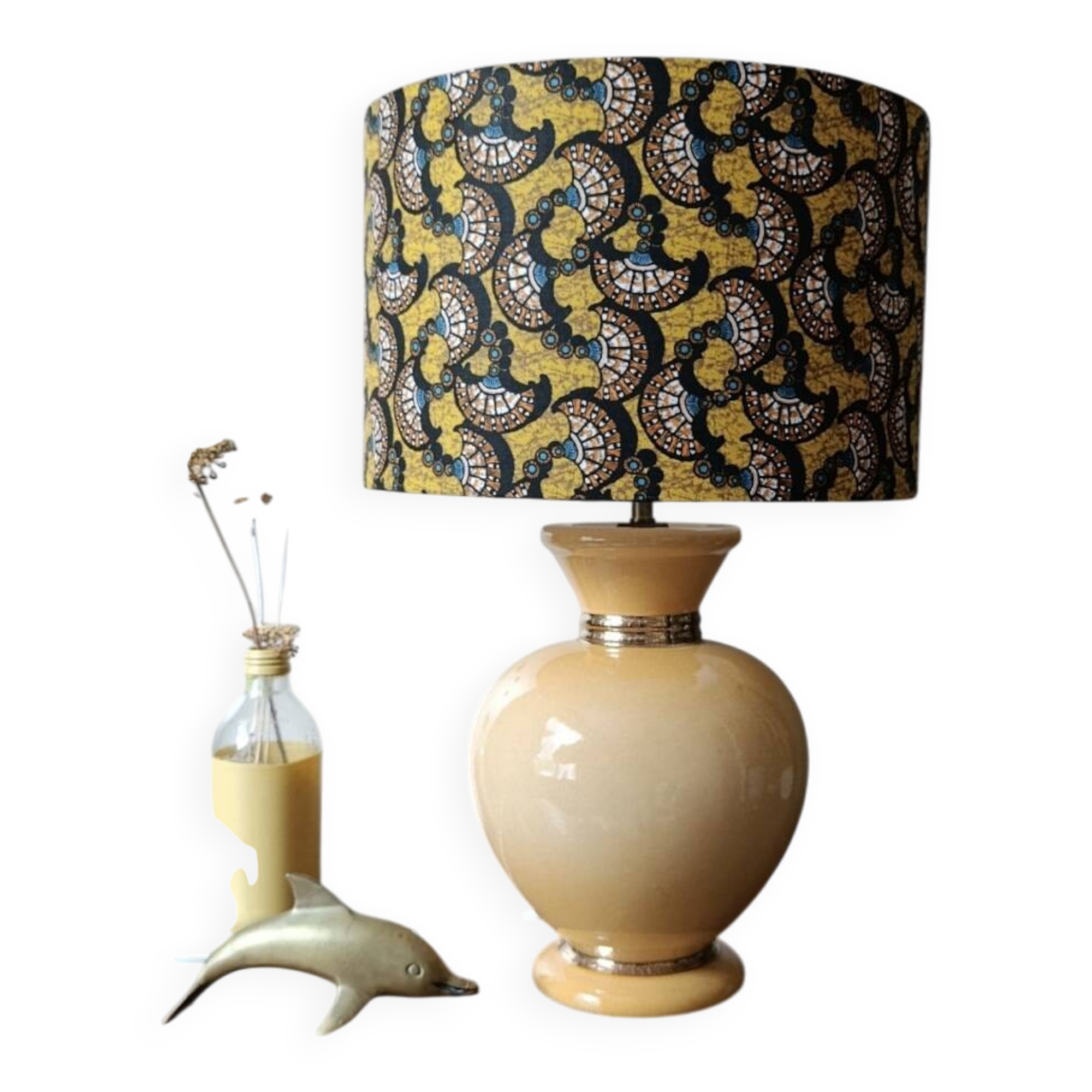 Yellow and gold ceramic table lamp | Kotska, saffron wax lampshade