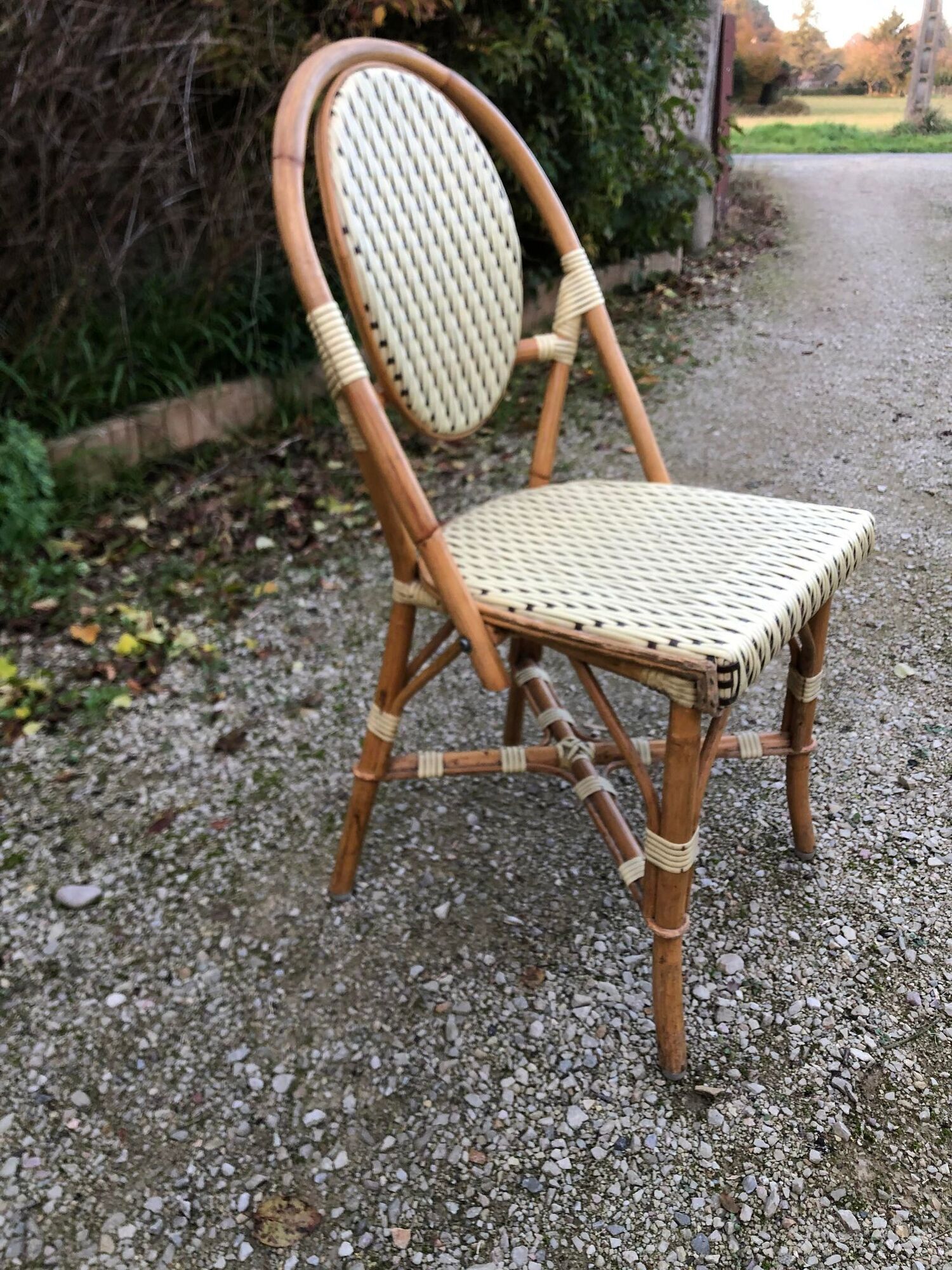Set of 8 terrace chairs "bistro" in natural rattan beige braiding.