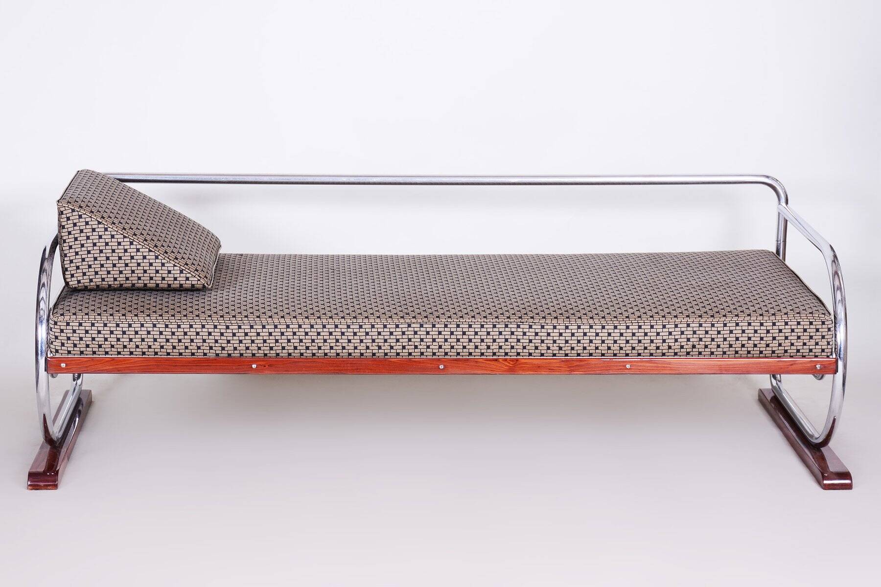 Bauhaus Sofa in Chrome and Backhausen Fabric attributed to R. Slezák, Czech, 1930s