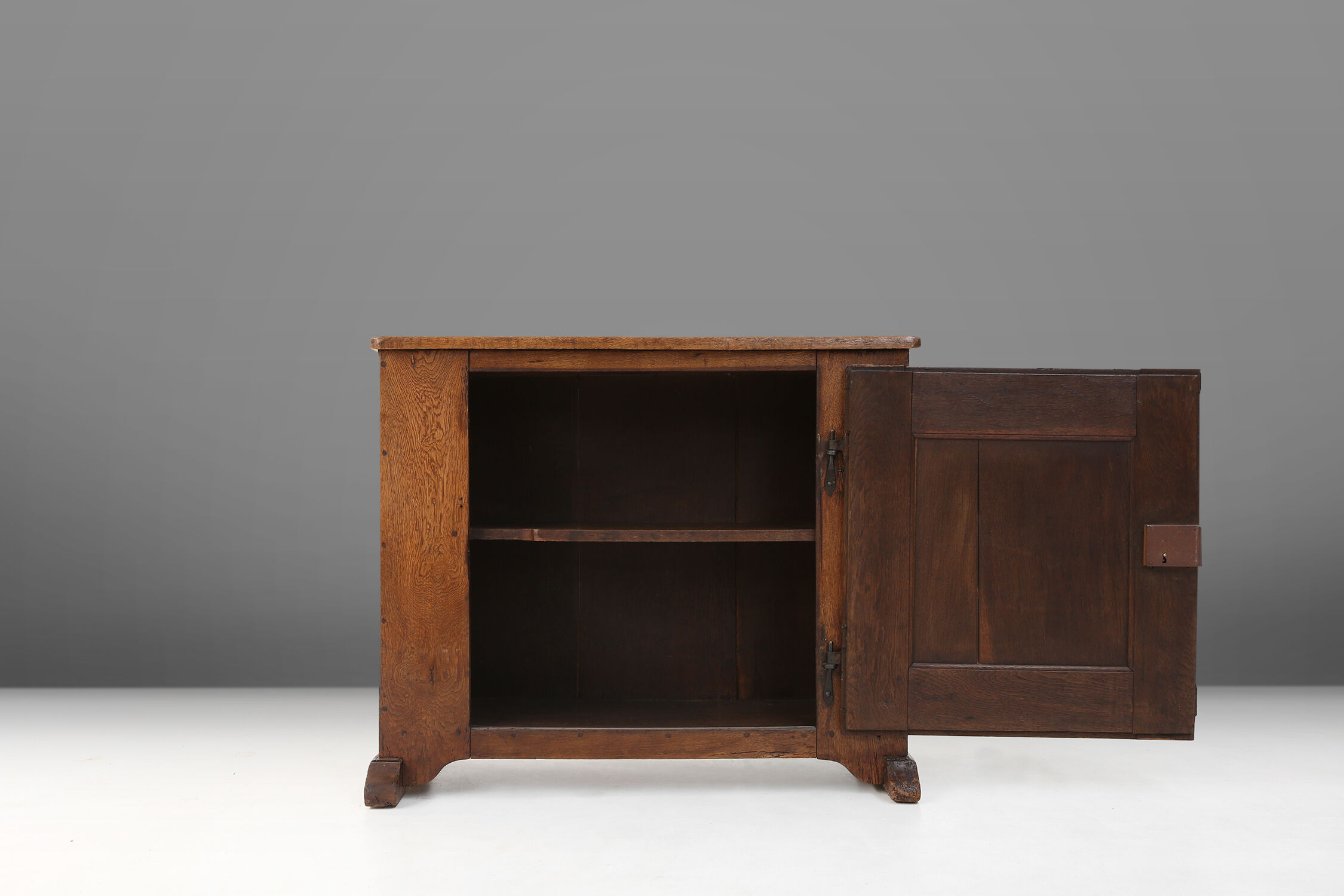 18th century cabinet
