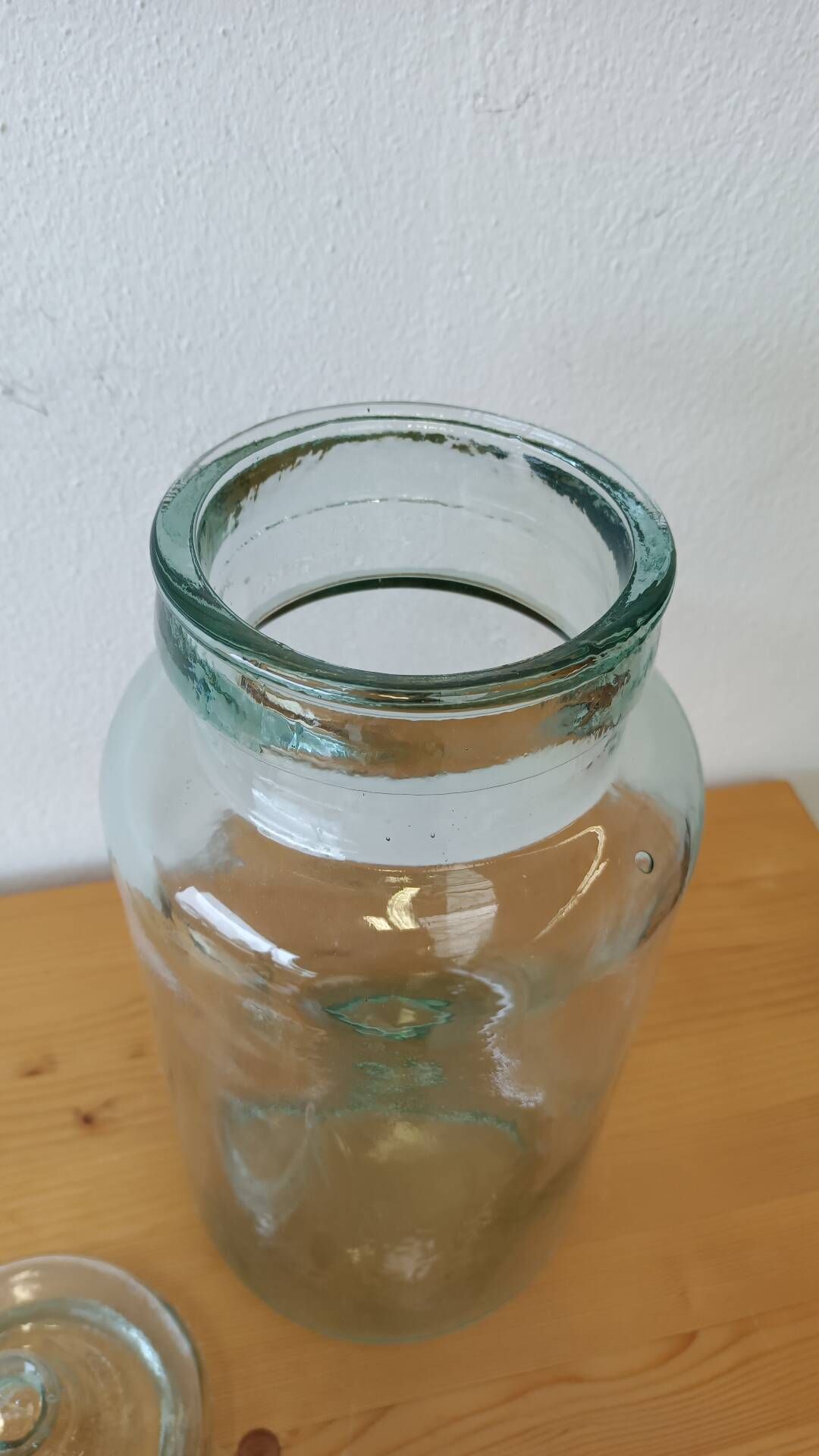 Glass sweet jar