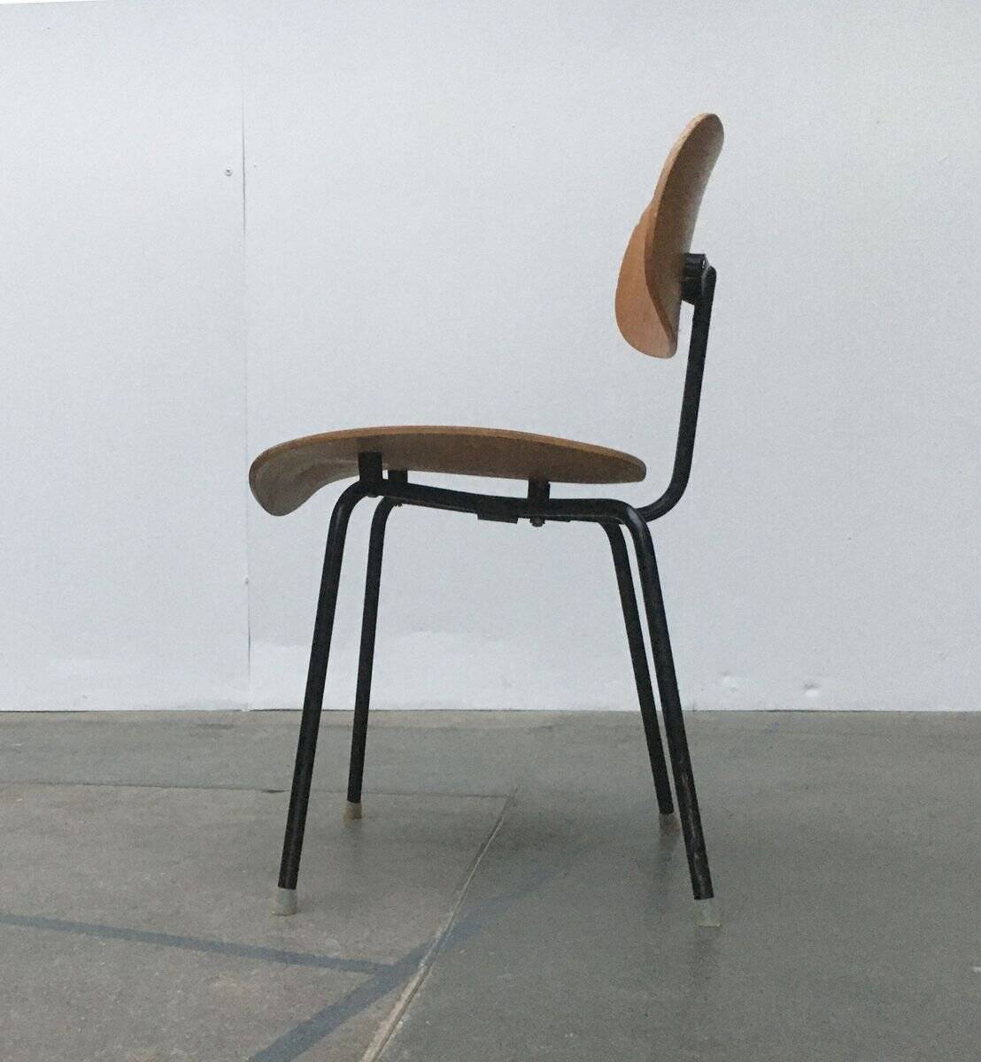 German SE 68 chair from the early Mid-Century by Egon Eiermann for Wilde+Spieth.