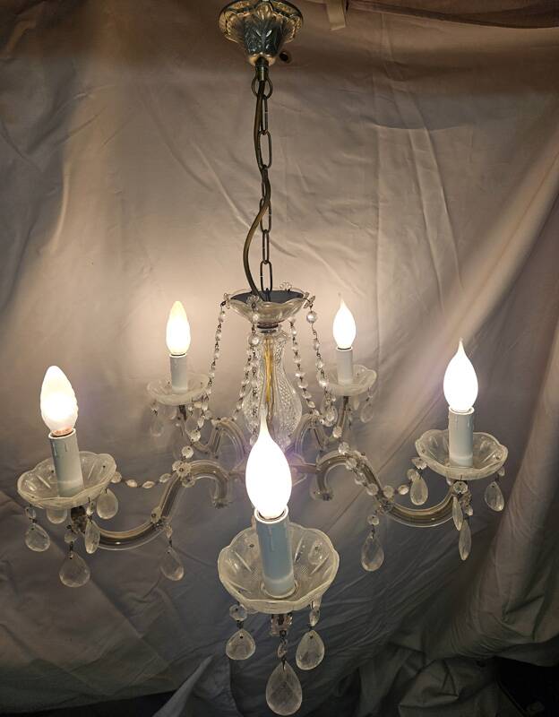 Vintage 5-arm tassel chandelier.