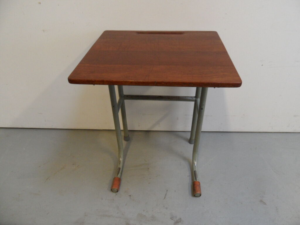 Pupitre d’école vintage des années 1960