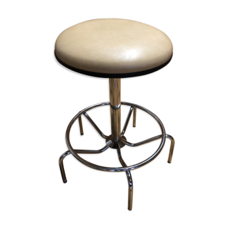 Stool mirima