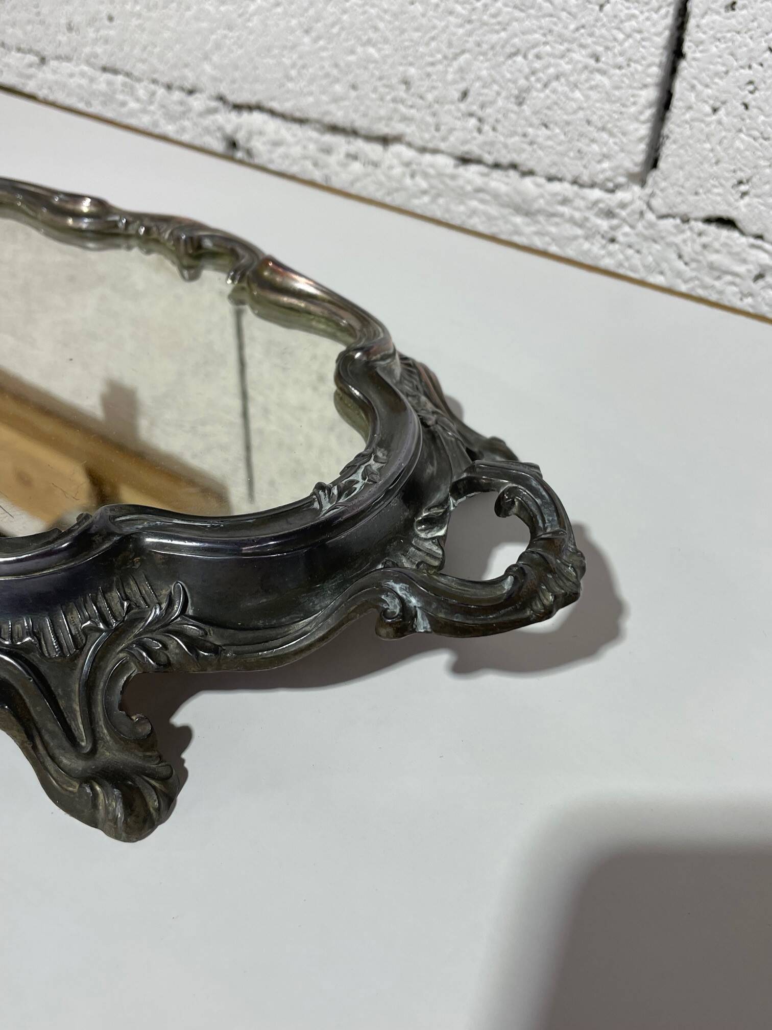 Table jardinière and its silver-plated tray in Louis XV style.