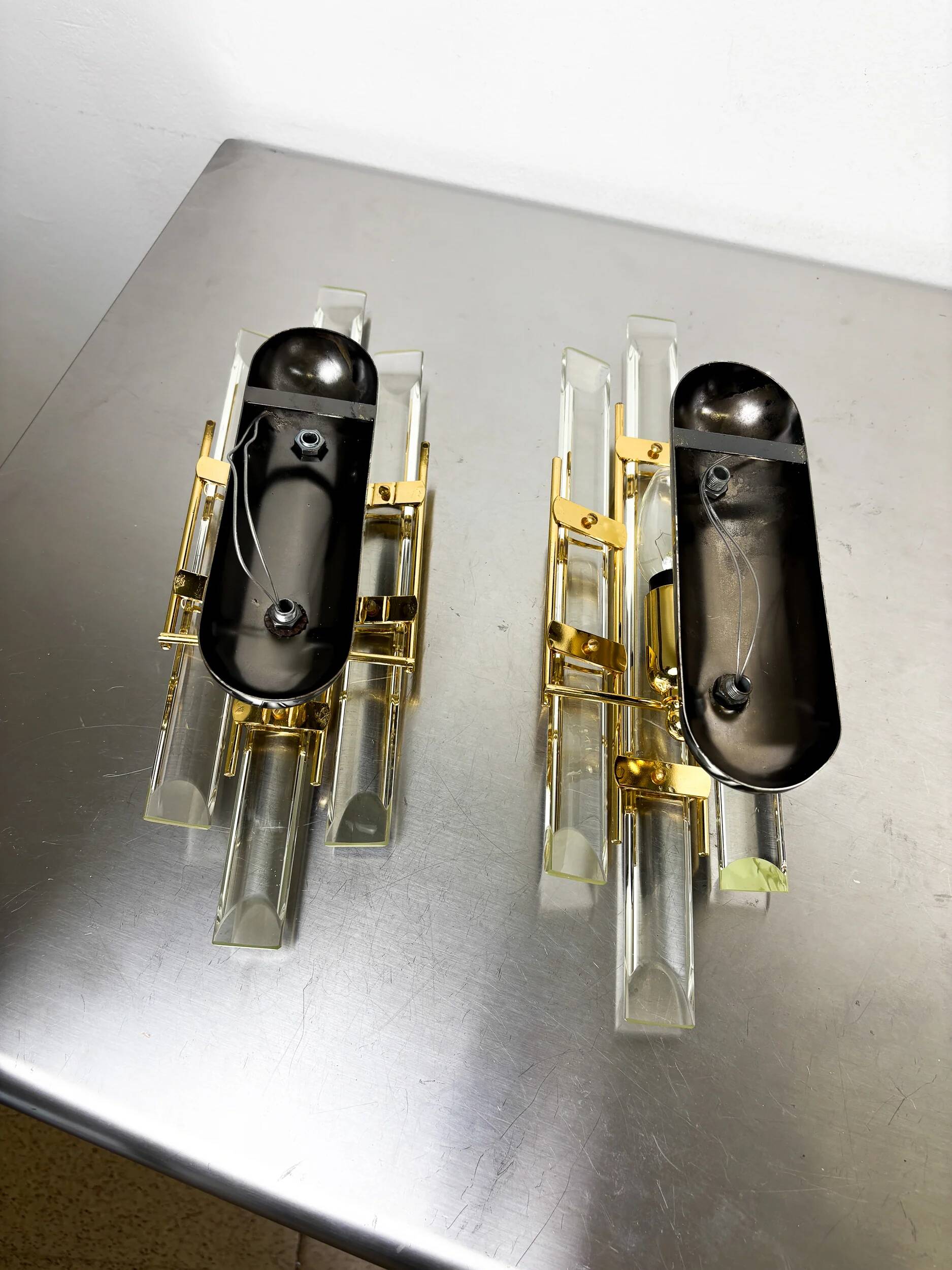 Pair of Venini sconces, Murano cut glass, Italy, 1970
