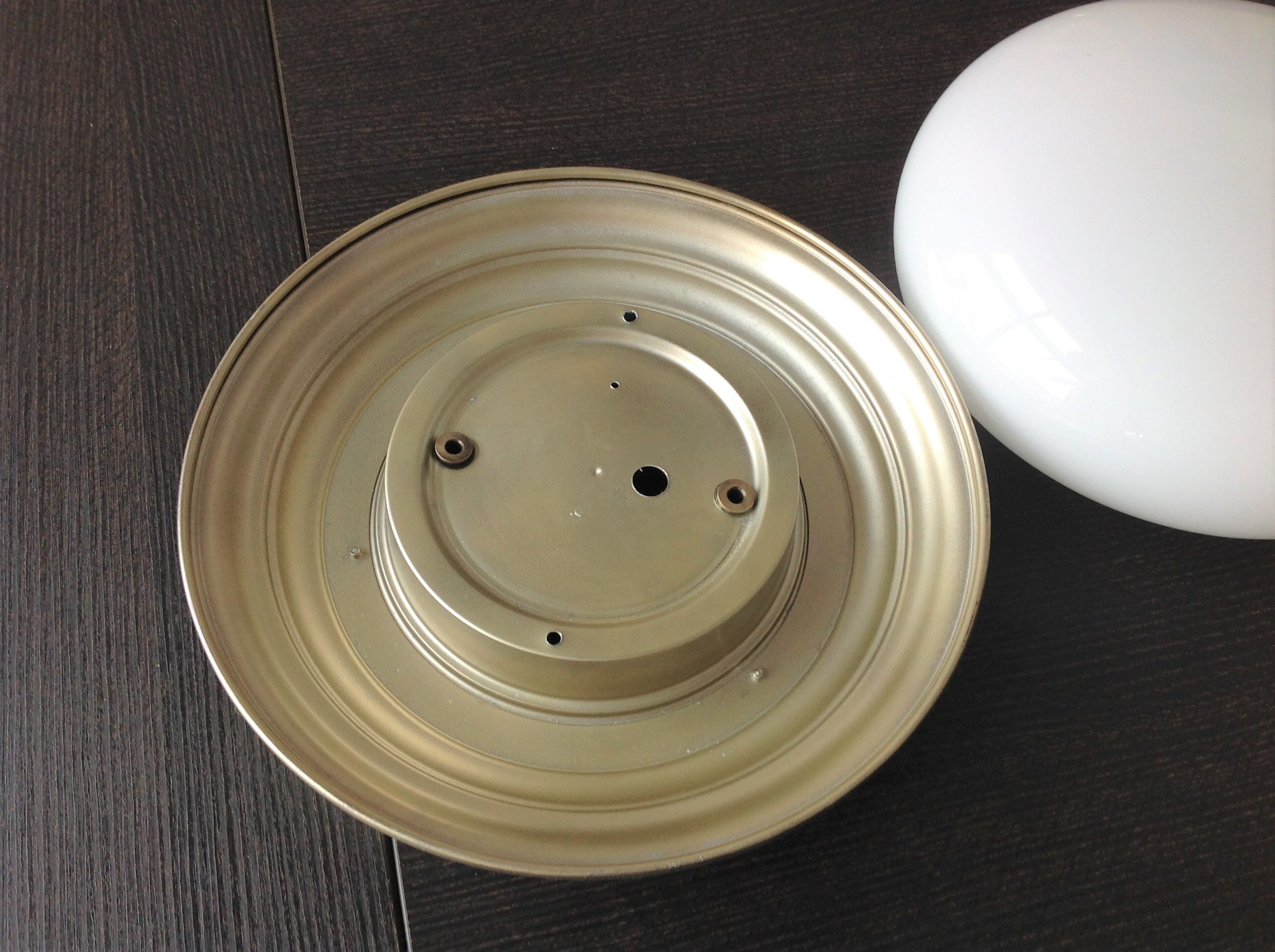 Ceiling lamp globe in white opaline and gold metal art deco style