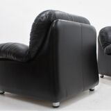 Sormani black leather vintage armchairs 1970s