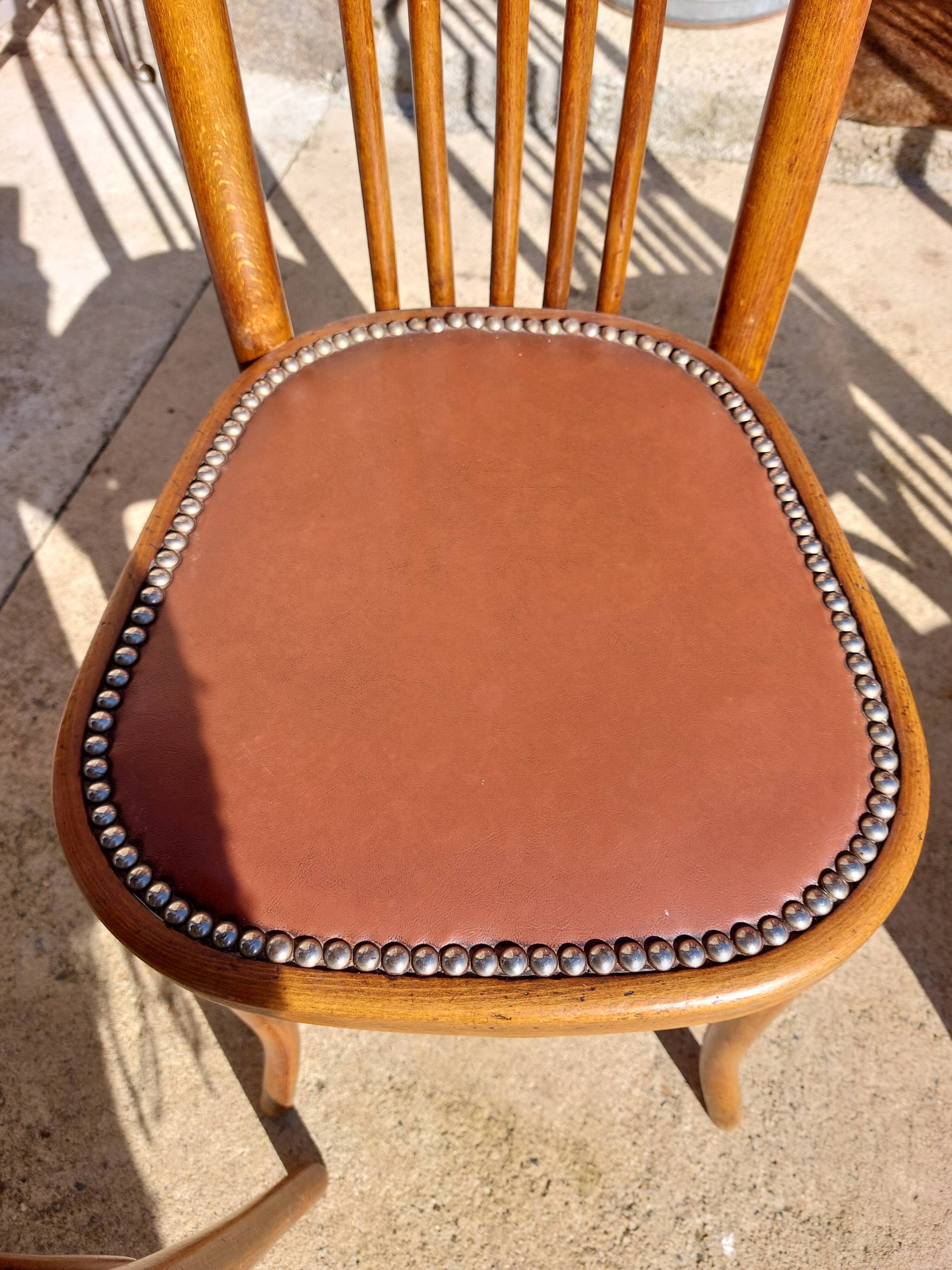 6 chaises Baumann en bois et simili cuir