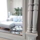 Miroir Trumeau style Henri II glace bisautée rénové gris clair  106 x 77 cm