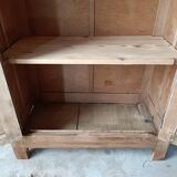 Armoire parisienne