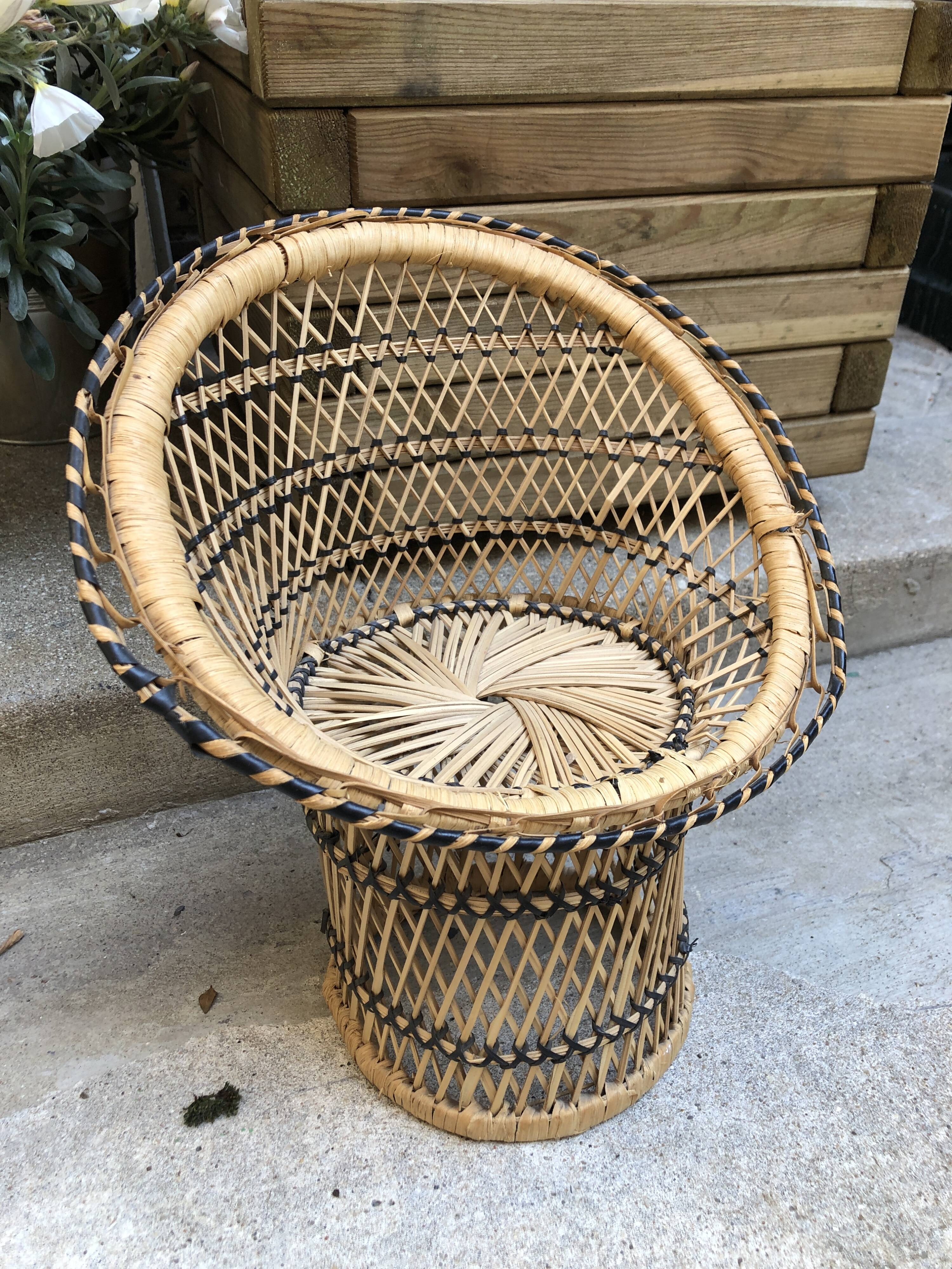 Wicker chair for doll