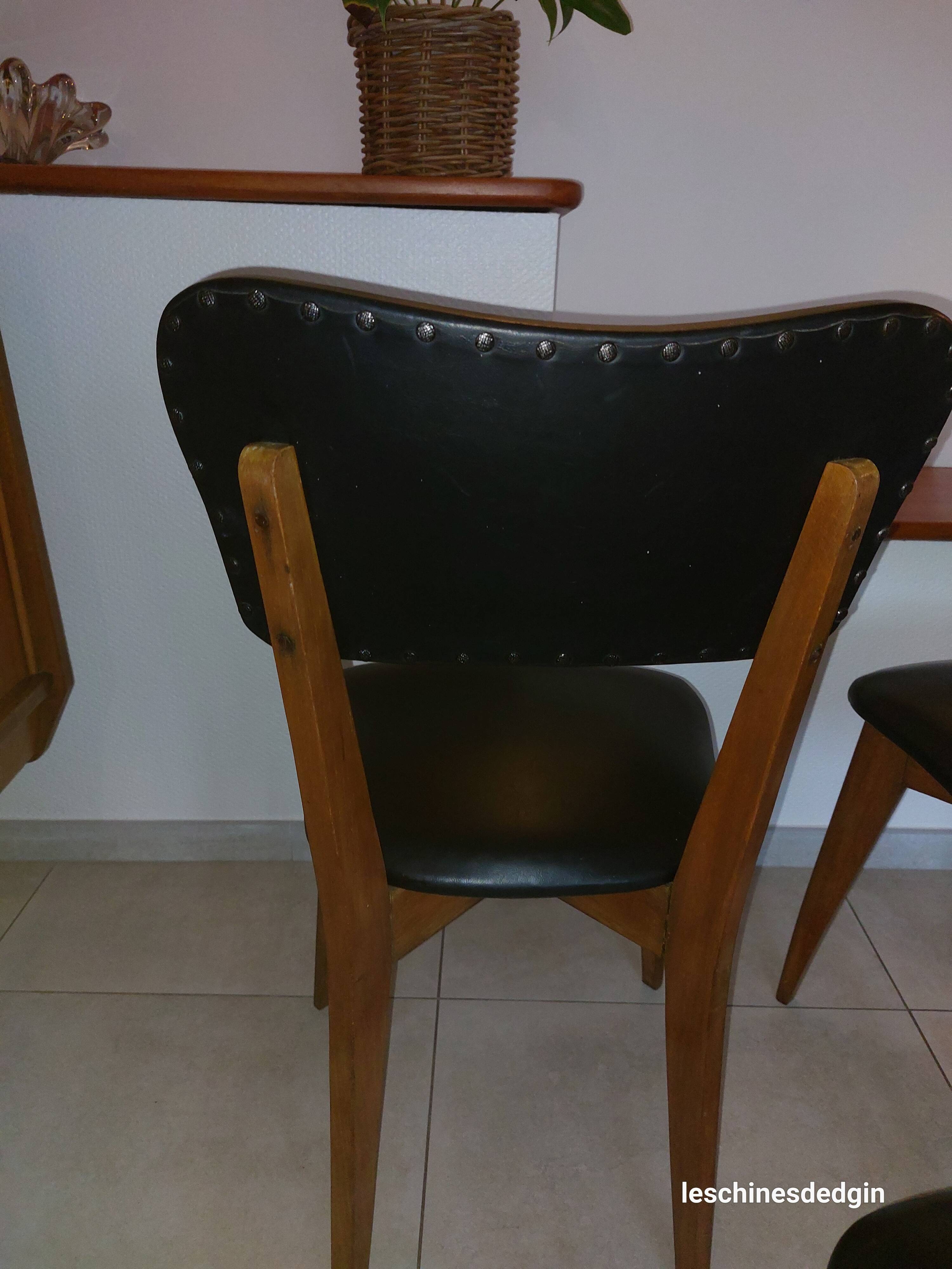 5 chairs in wood and black faux leather, Scandinavian style