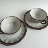 2 salins tea cups
