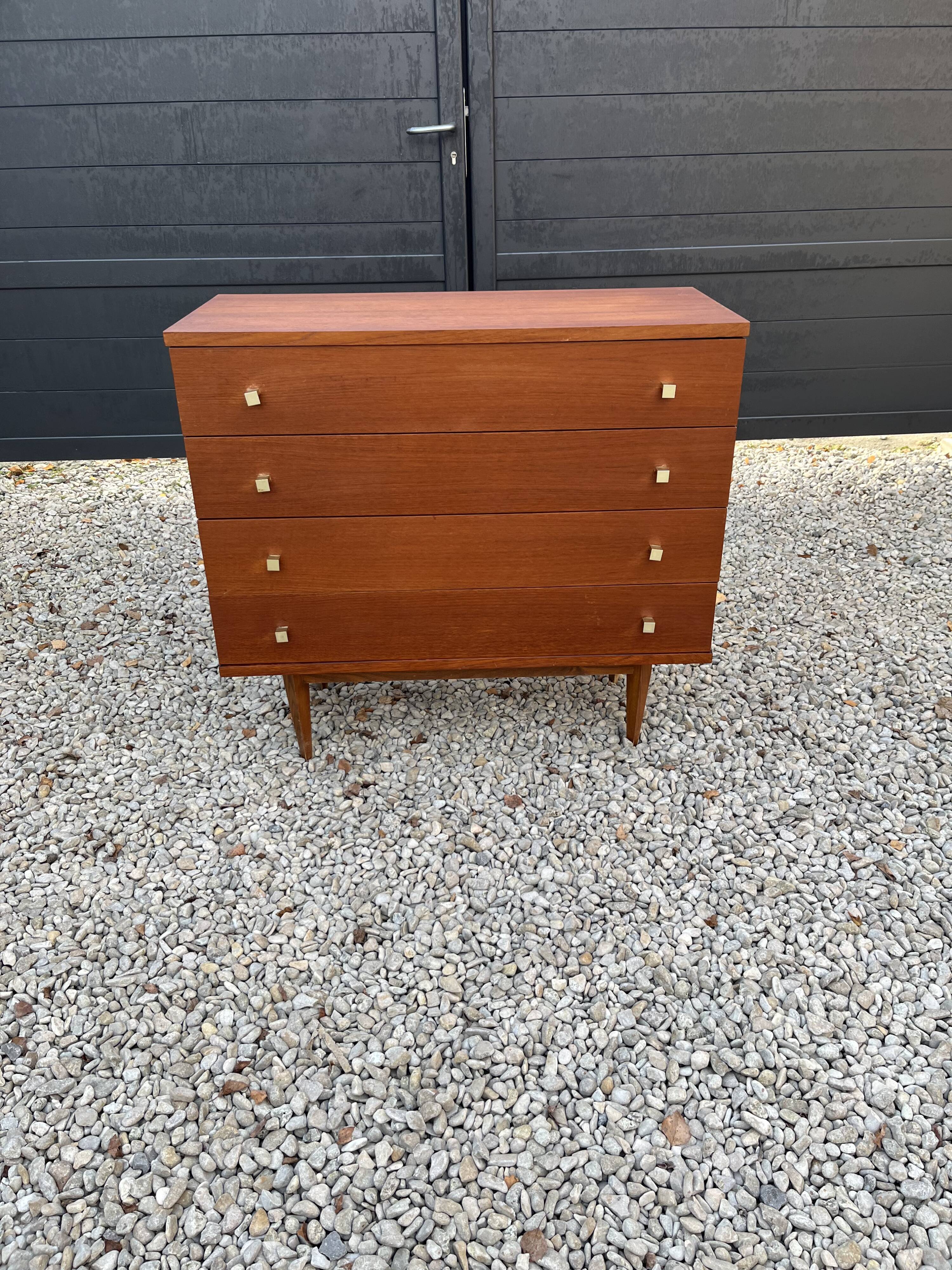 Commode vintage