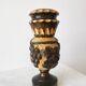 Vase vintage en bois sculpté à la main : motif de vigne, Yougoslavie des années 1970