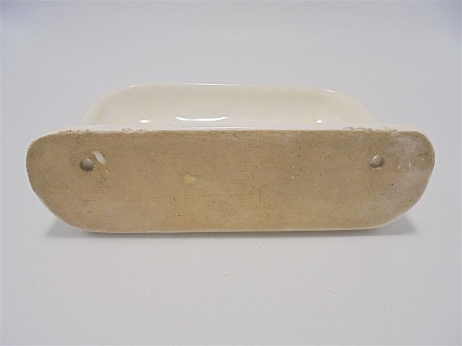 Wall soap dish