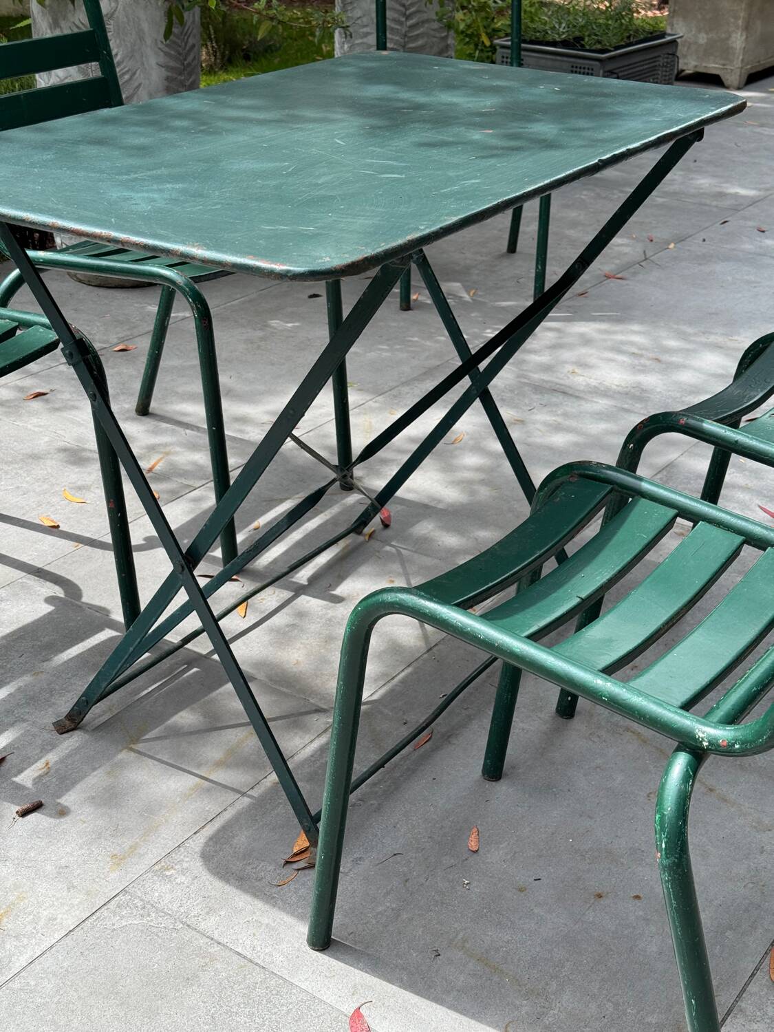 Metal garden furniture
