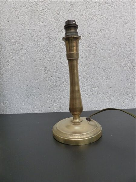 Golden bronze lamp