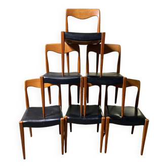 Set of 6 vintage Scandinavian teak and black faux leather chairs by Niels O.Møller, Denmark