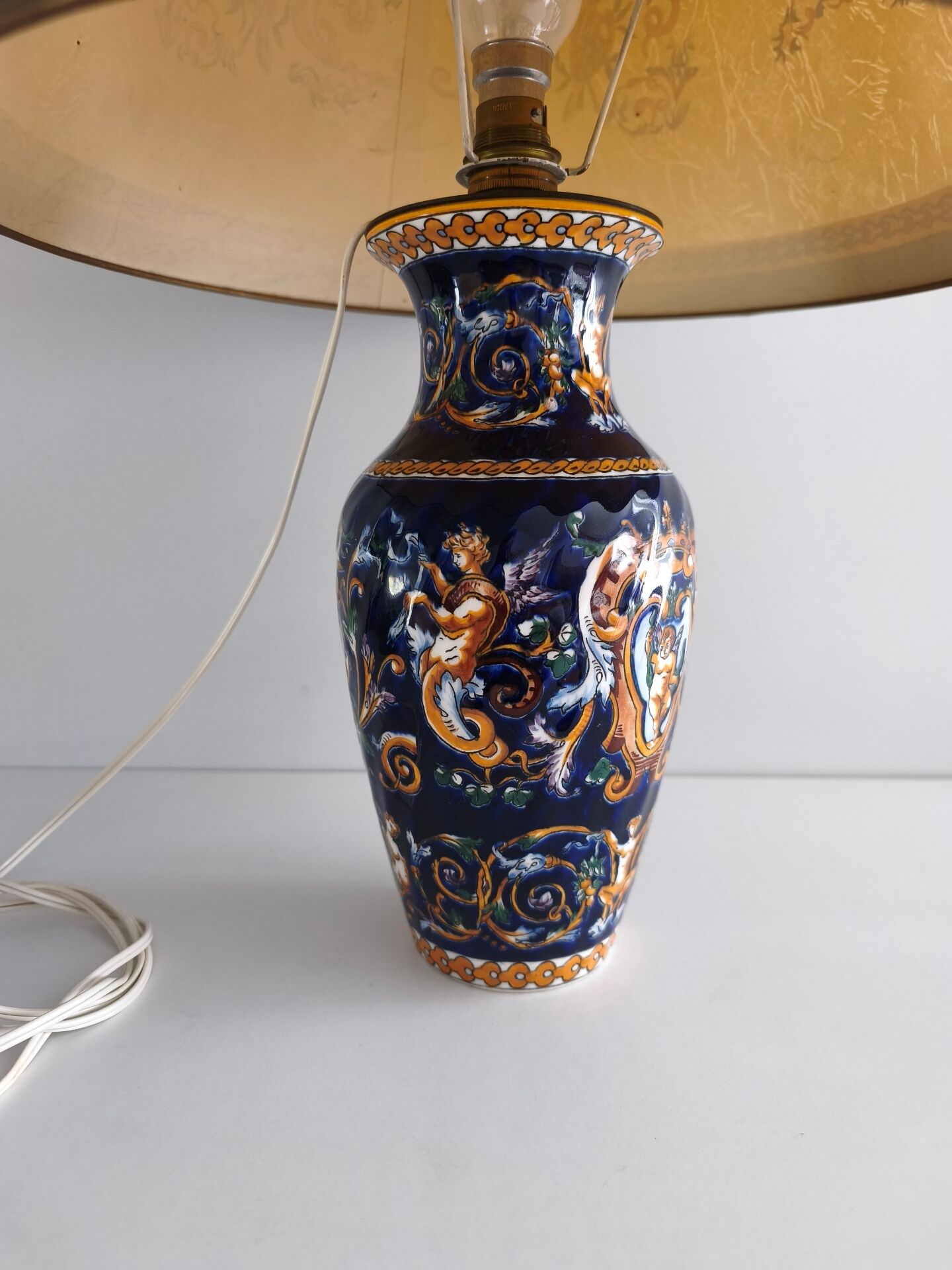 Grande lampe à poser faïence de Gien abat-jour d'origine - Renaissance