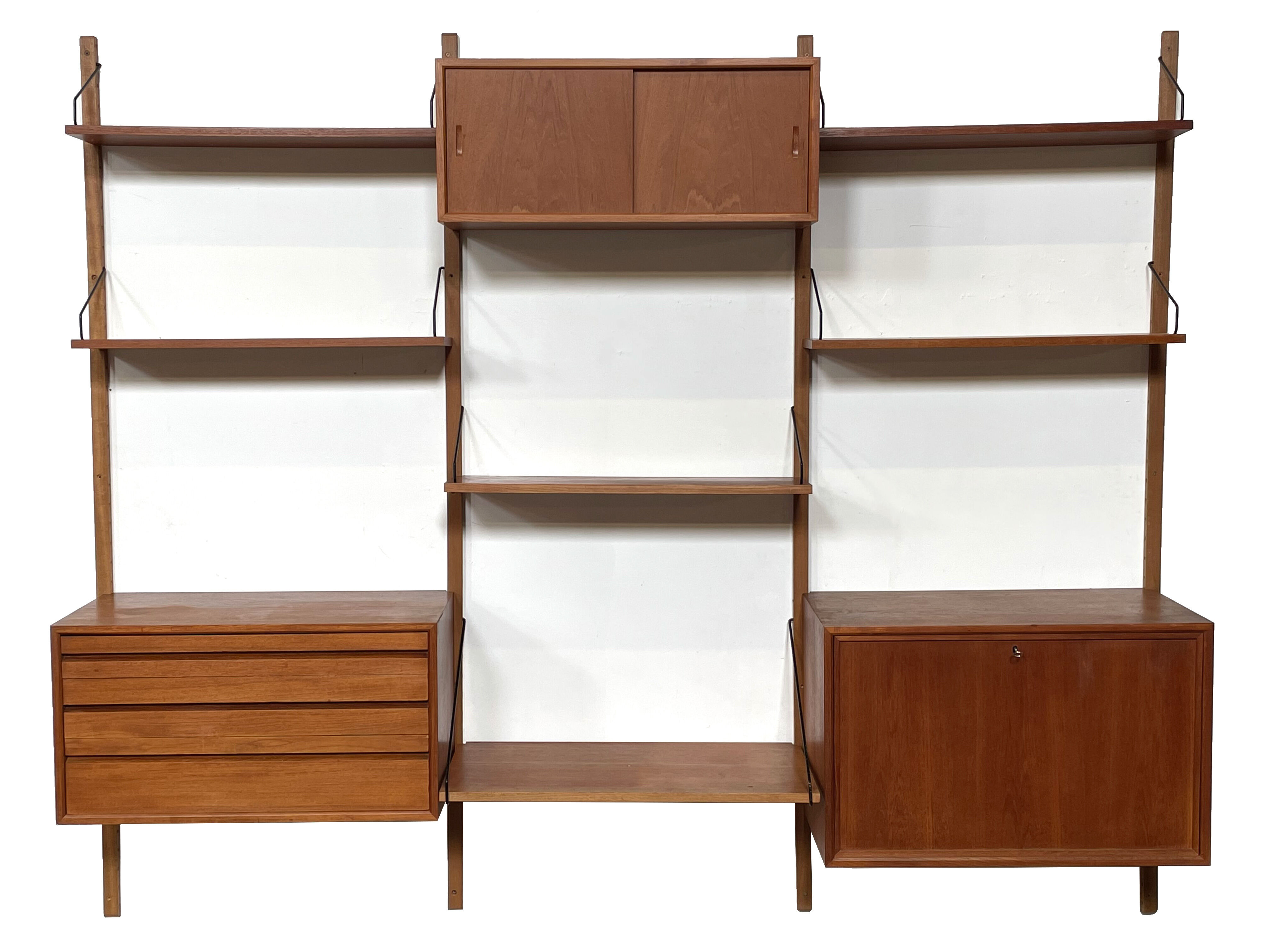 Vintage Poul Cadovius Royal System wall system wall unit
