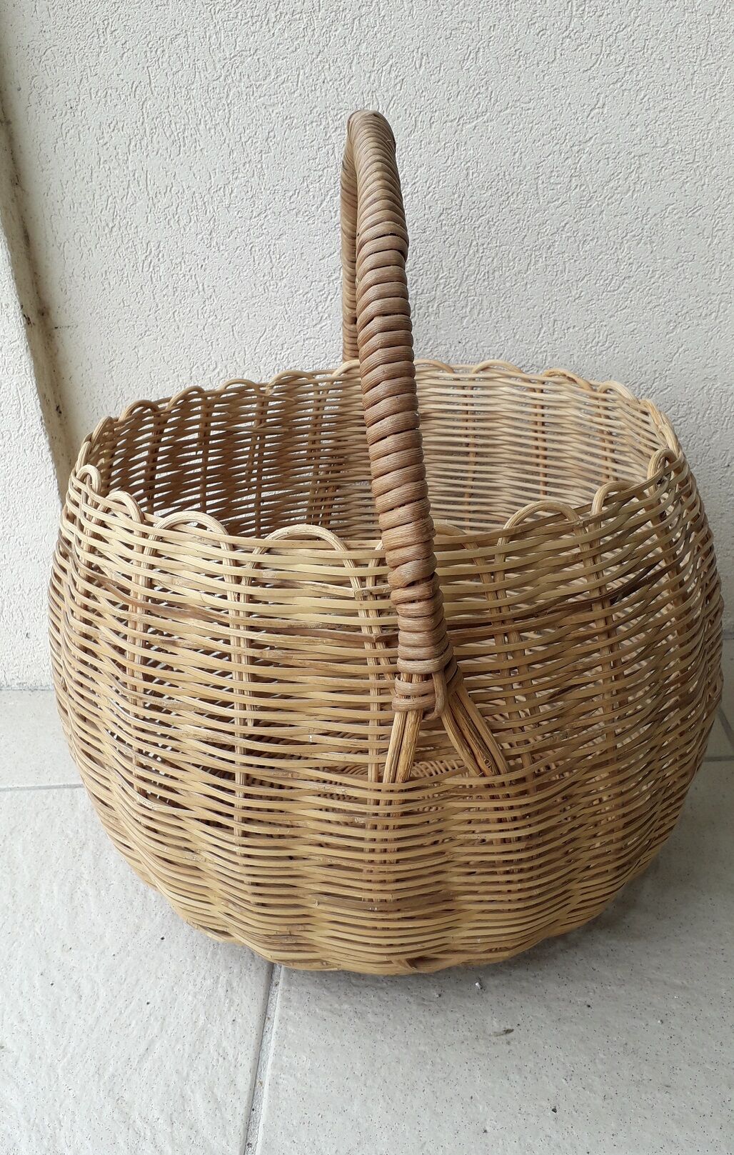 Wicker basket