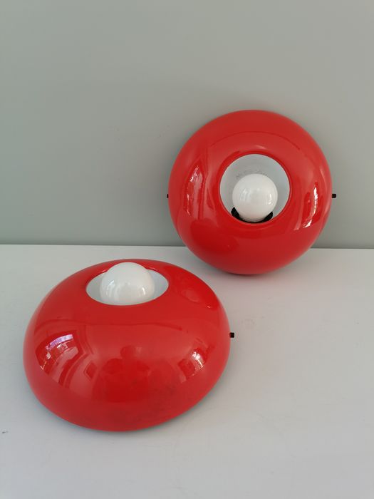 Pair of Wall Lamps Vico Magistretti for Oluce - "Olga"