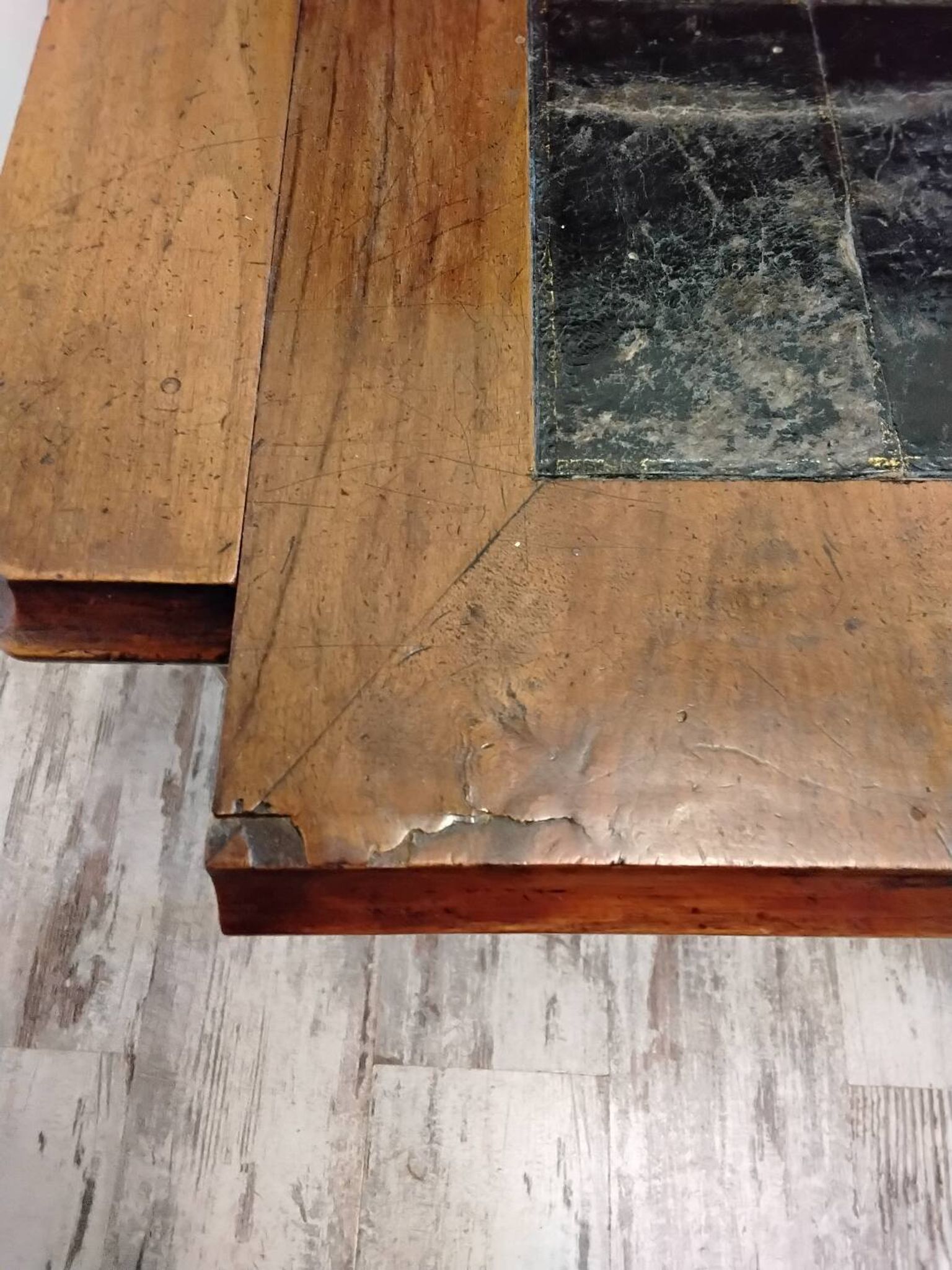 Writing desk