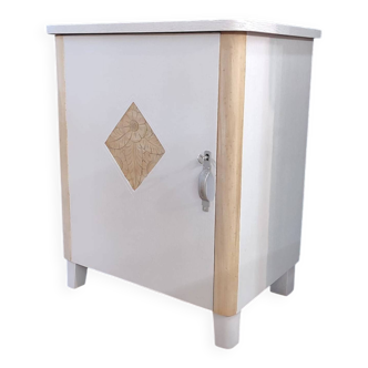 Small vintage storage unit – light wood and powder pink