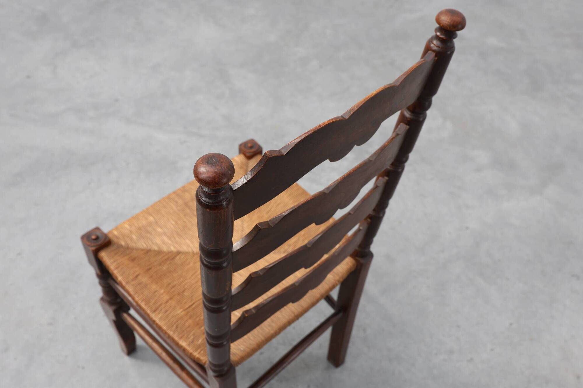 Rustic Oak Ladder-Back Chair with Rush Seat and Cabriole Front Legs, France