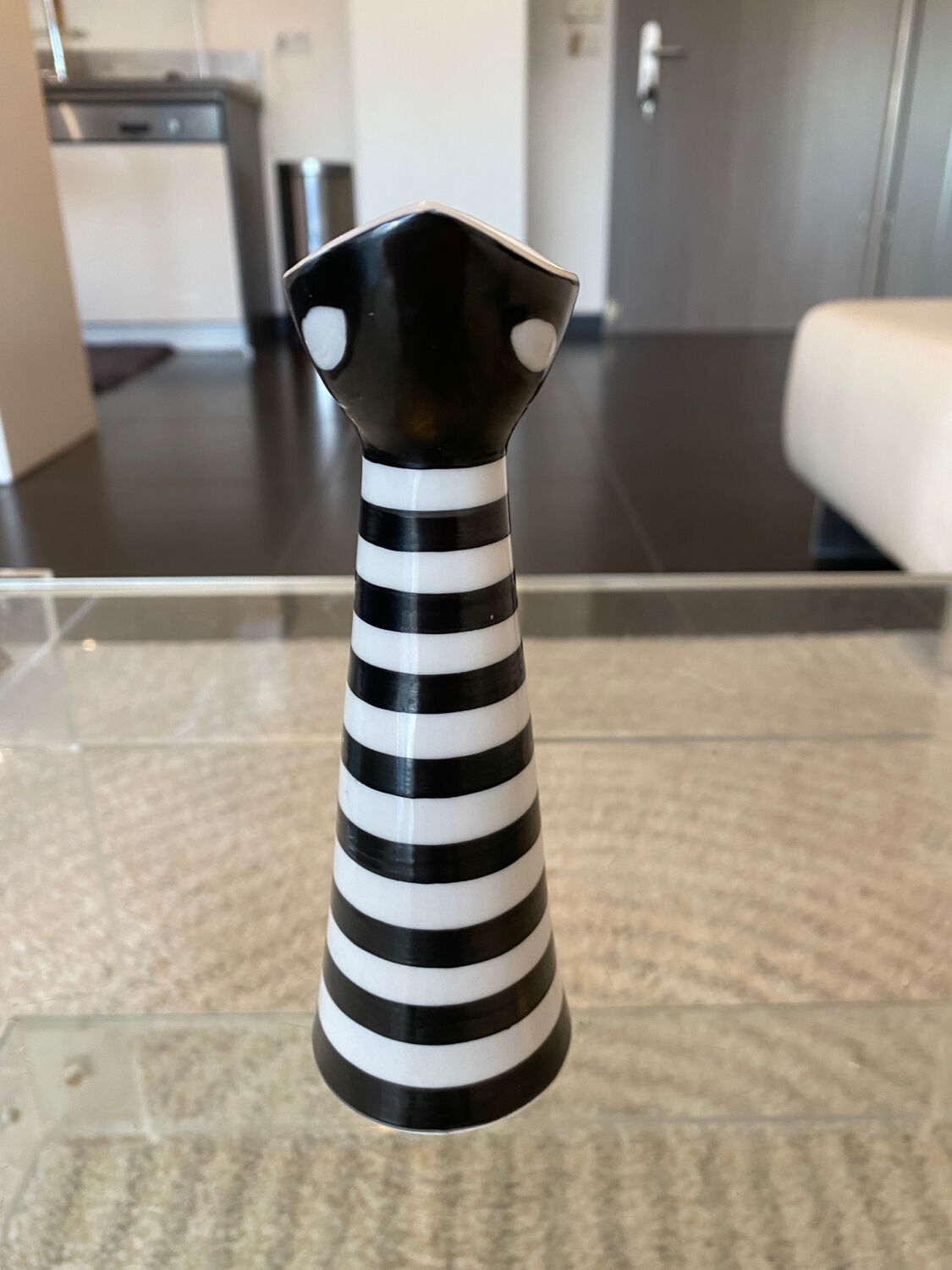 Vase Chat vintage 1960 de Janos Torok pour Zsolnay