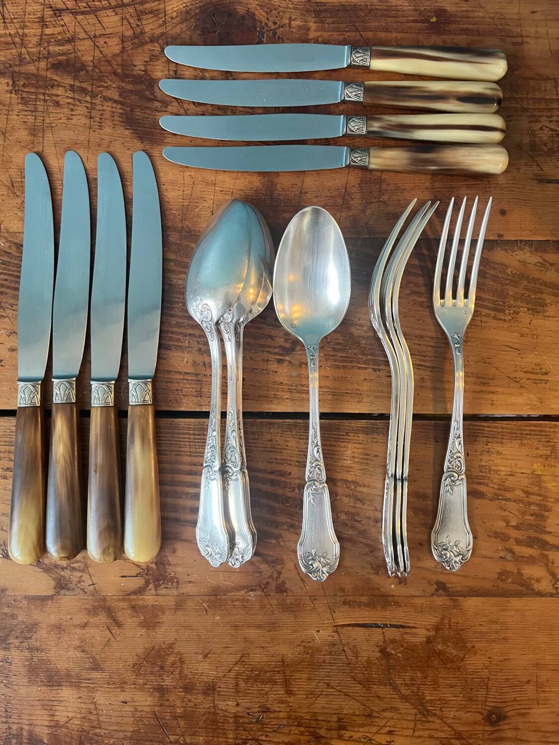 Gabriel Gay cutlery in silver metal with knives