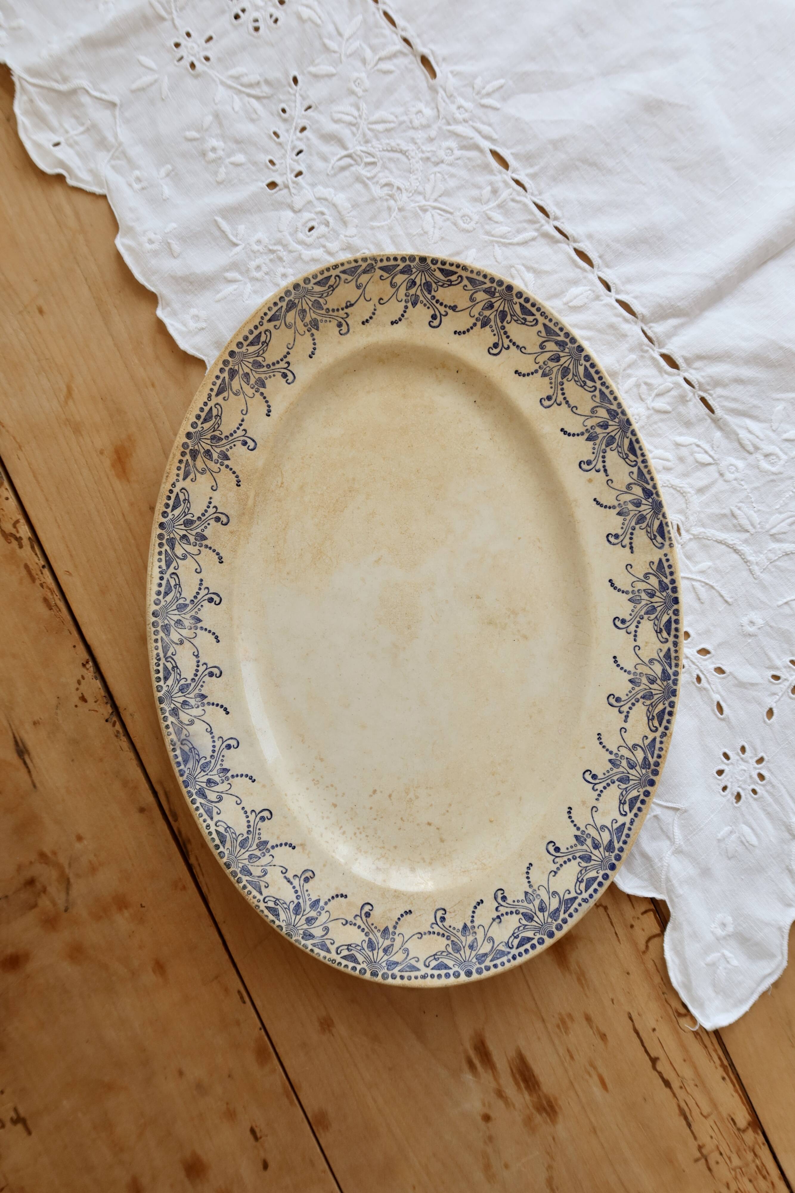 Antique oval serving dish, ironstone Creil & Montereau - Tolga model