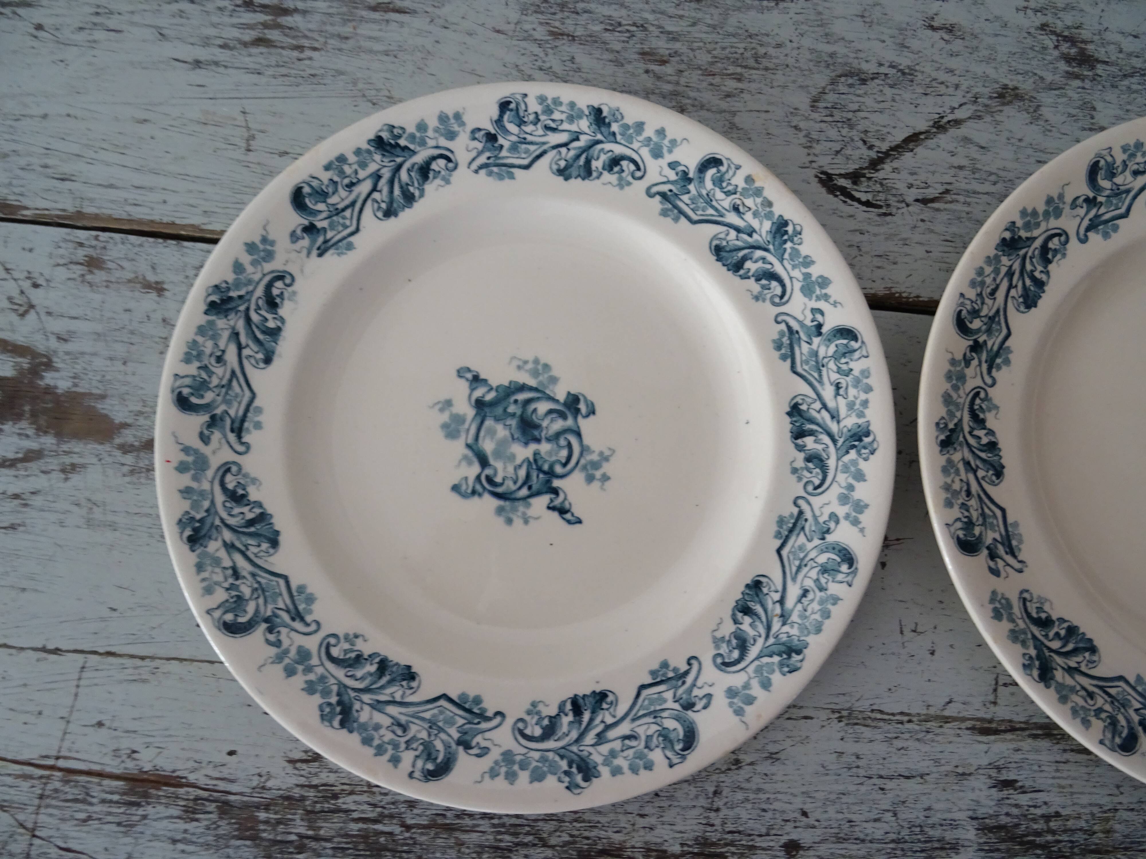 2 flat plates old faience longwy blue russian decoration 263102