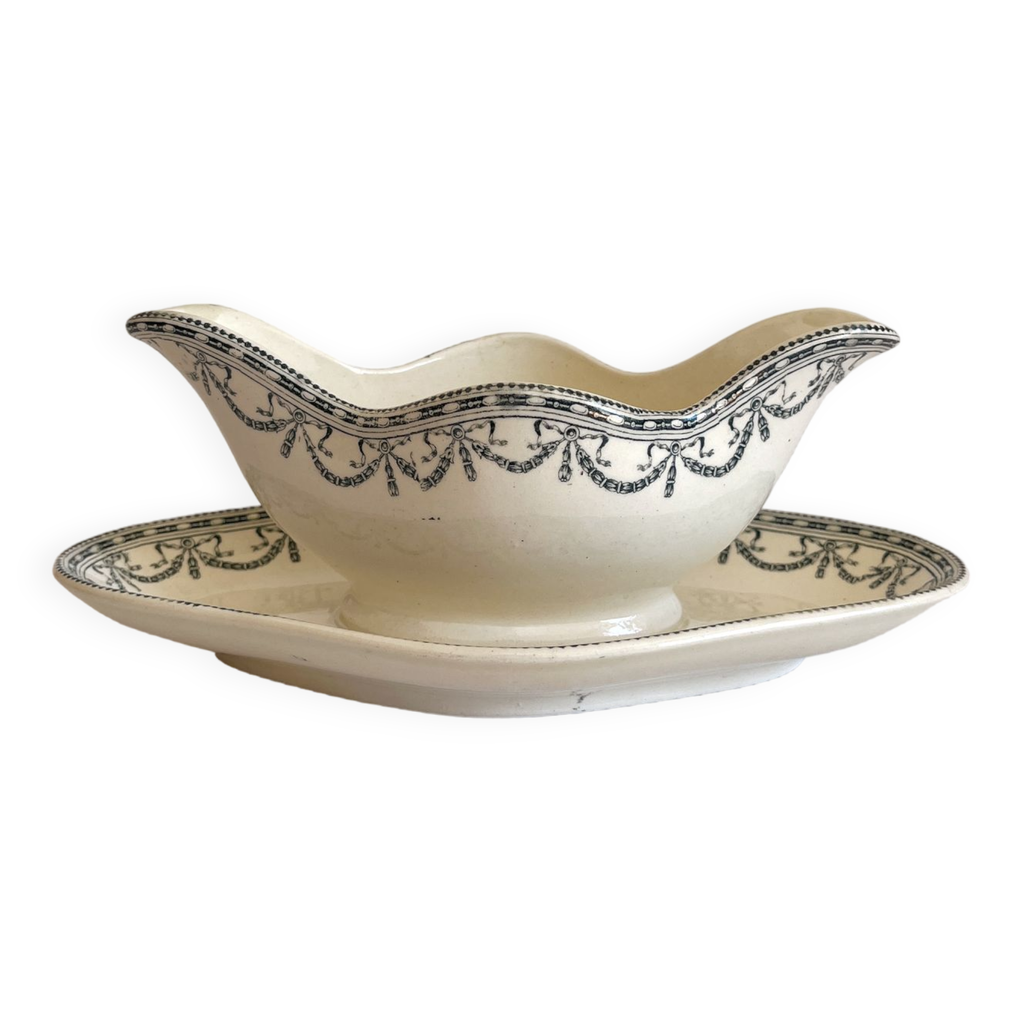 Iron earth saucière "Garlands Louis XVI" Salins