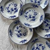 Boch Frères Grand Bouquet plates