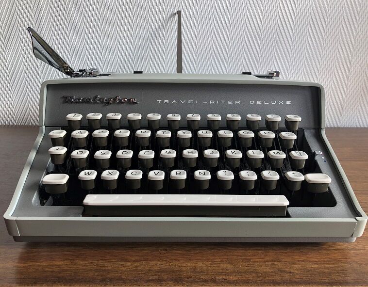 Remington travel riter deluxe grey revised ribbon new