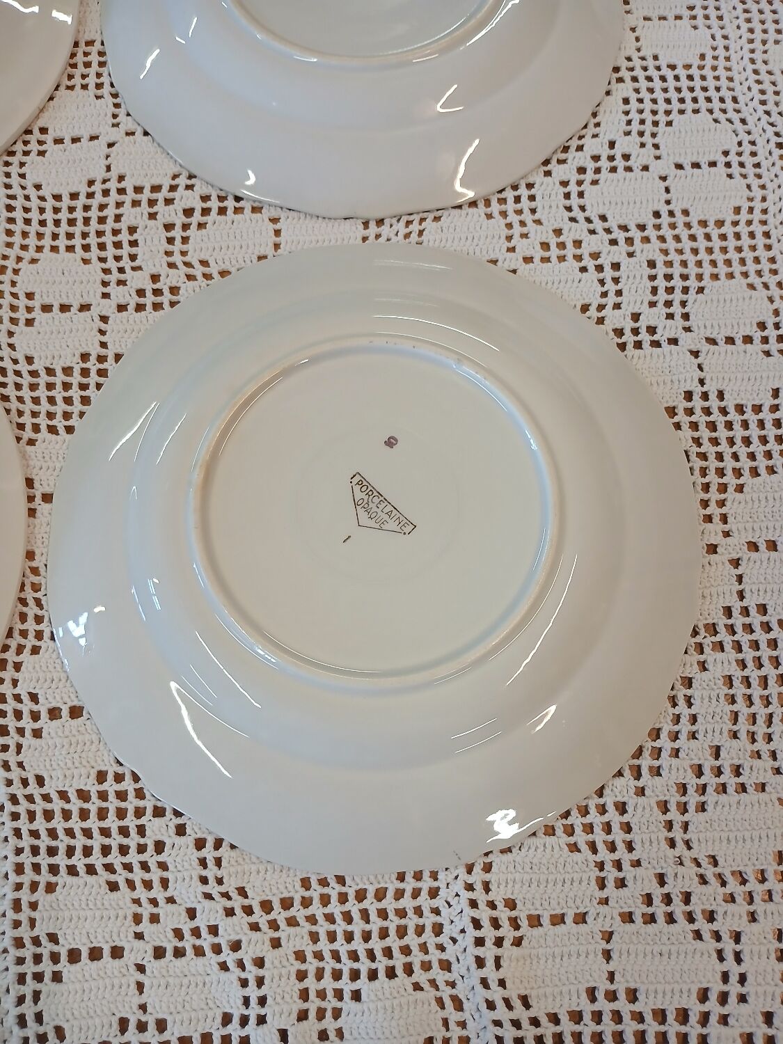 6 mismatched antique dinner plates