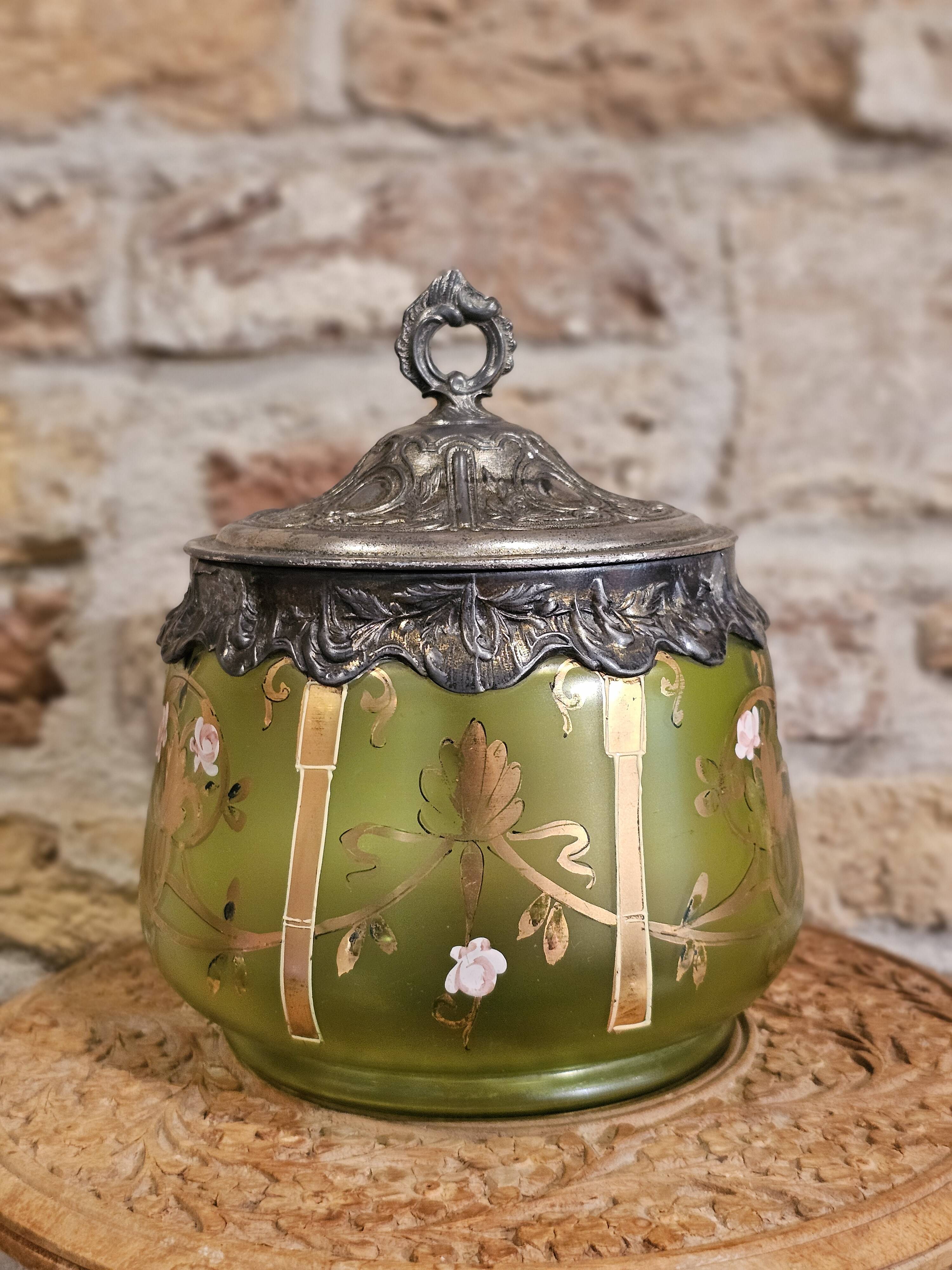 Boîte en verre bohémien antique Carl Hosch vers 1906