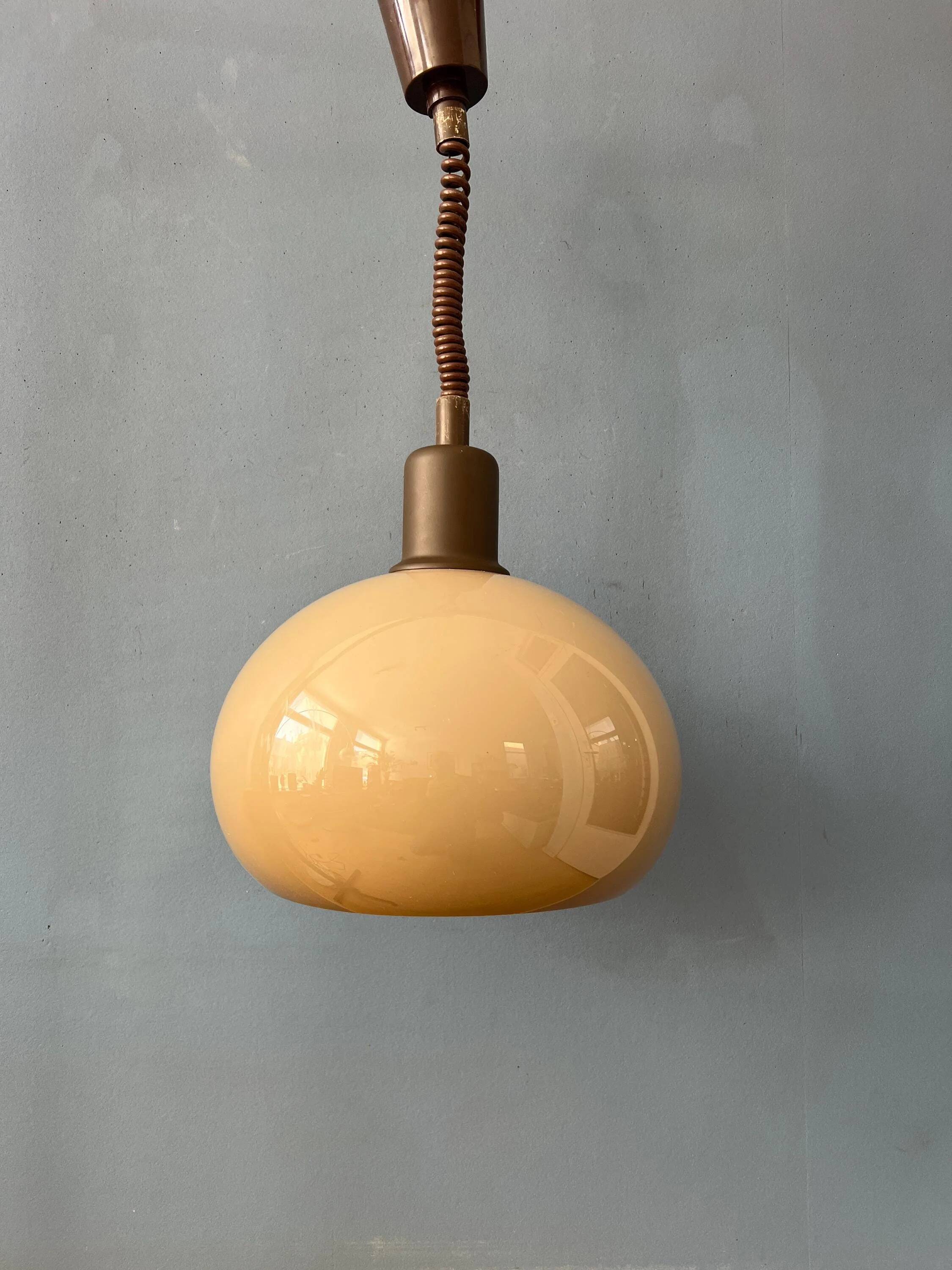Suspension vintage champignon beige en verre acrylique