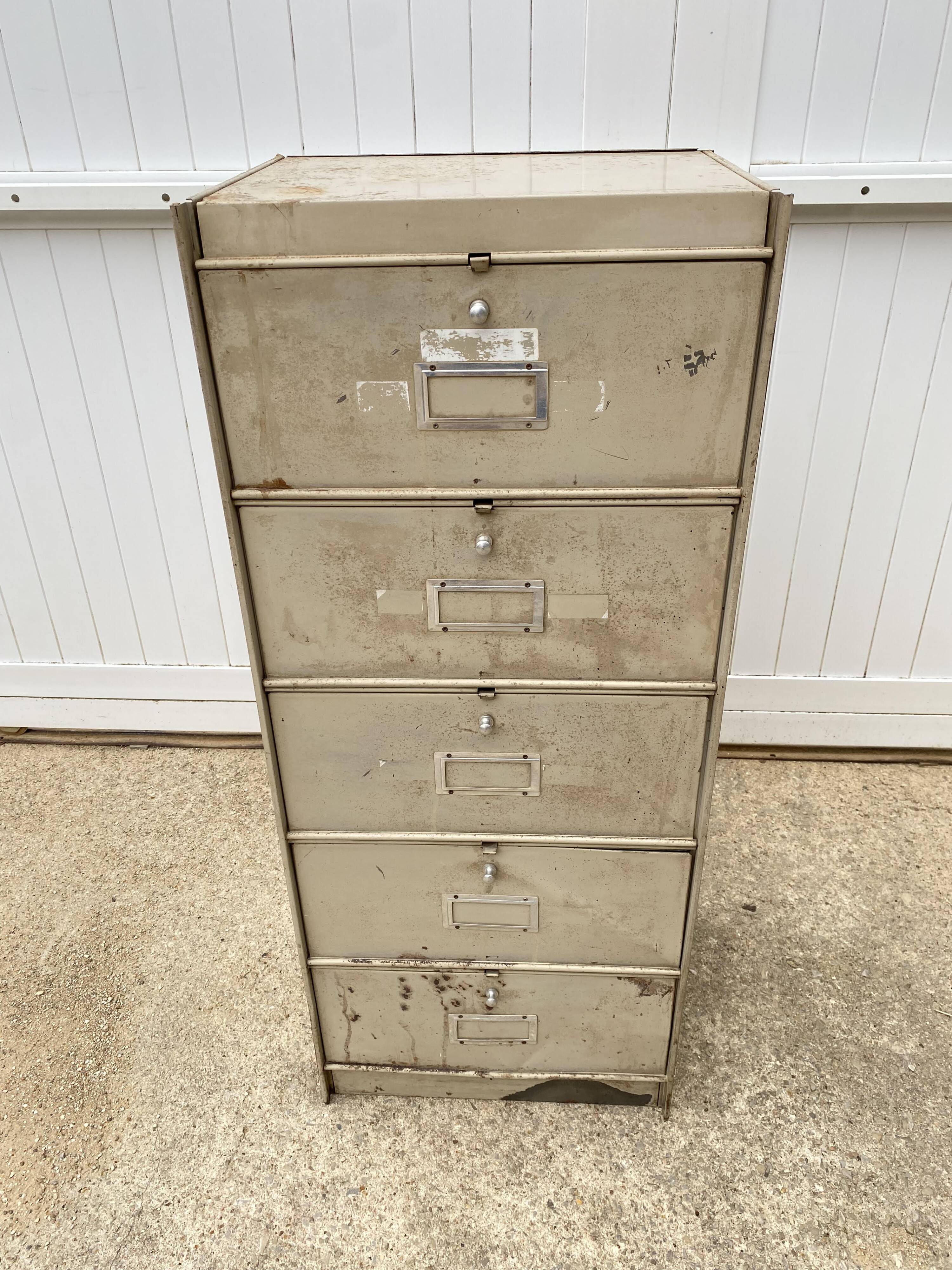 Meuble à 5 clapets casier industriel métal Ronéo 1950