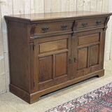 Buffet anglais en noyer des années 1950