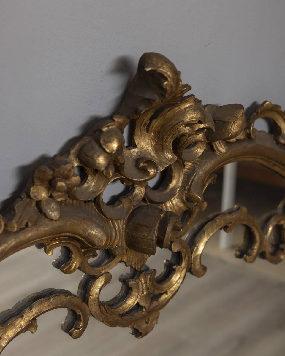 LARGE EARLY 20TH CENTURY WALL MIRROR IN GILDED WOOD IN BAROQUE STYLE