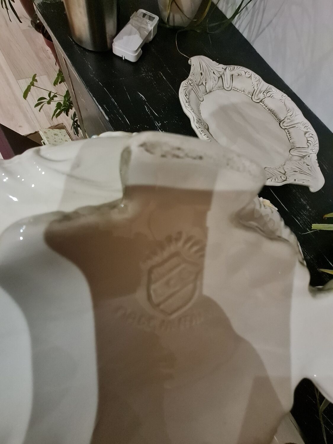 Soup tureen with tray