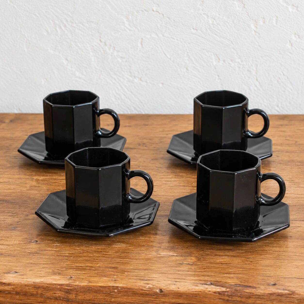 4 black coffee cups and saucers Arcoroc Octime – Esso vintage collection from the 1980s